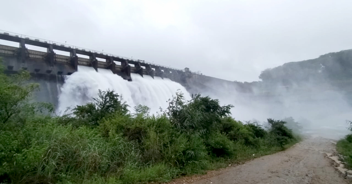 It rains truck-loads of water