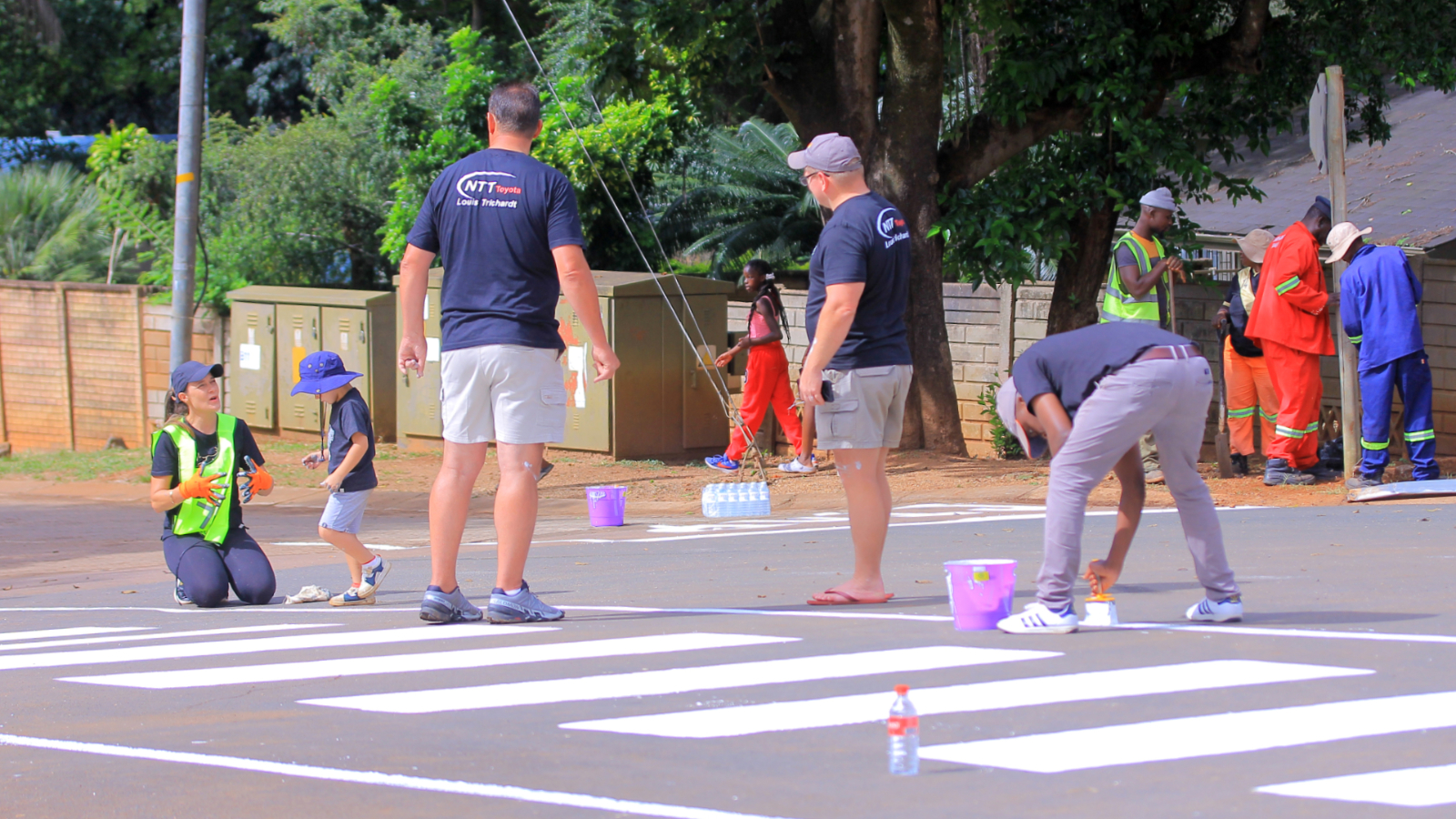 Watch: Business community, residents unite for a cleaner town