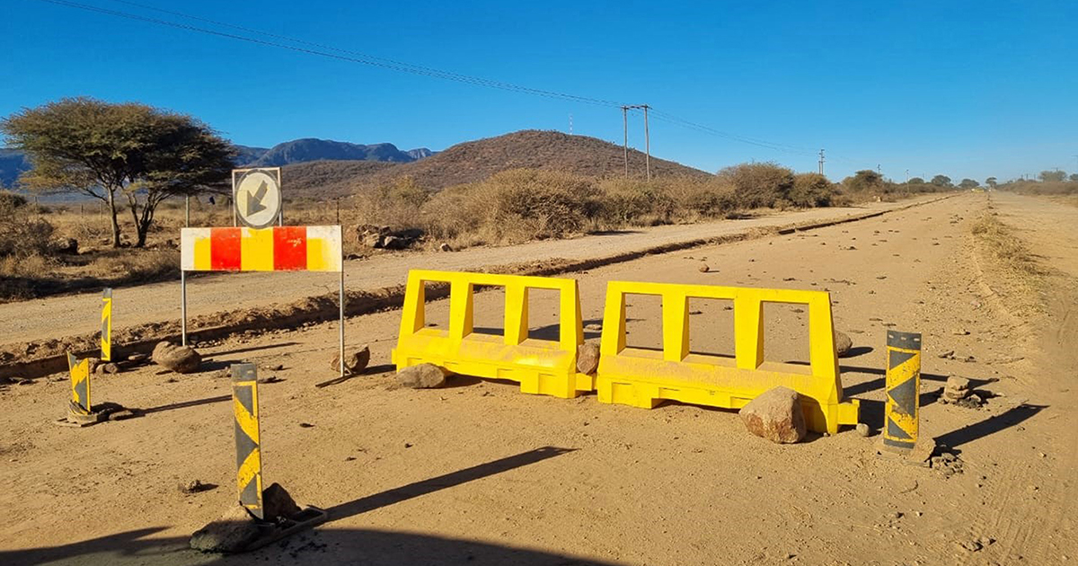 RAL says work did not stop on busy R522 road