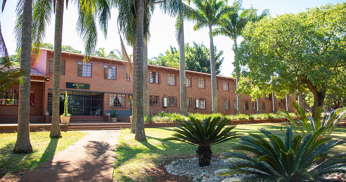 Hoërskool bied program om dagskoliere te akkommodeer