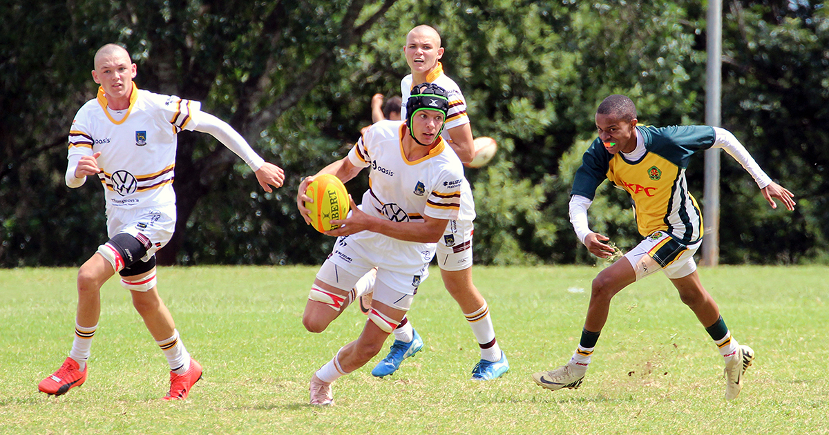 Triegies maak skoonskip teen Hoërskool Warmbad