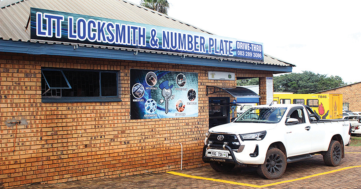 Drive-through locksmith and number plate services in Louis Trichardt
