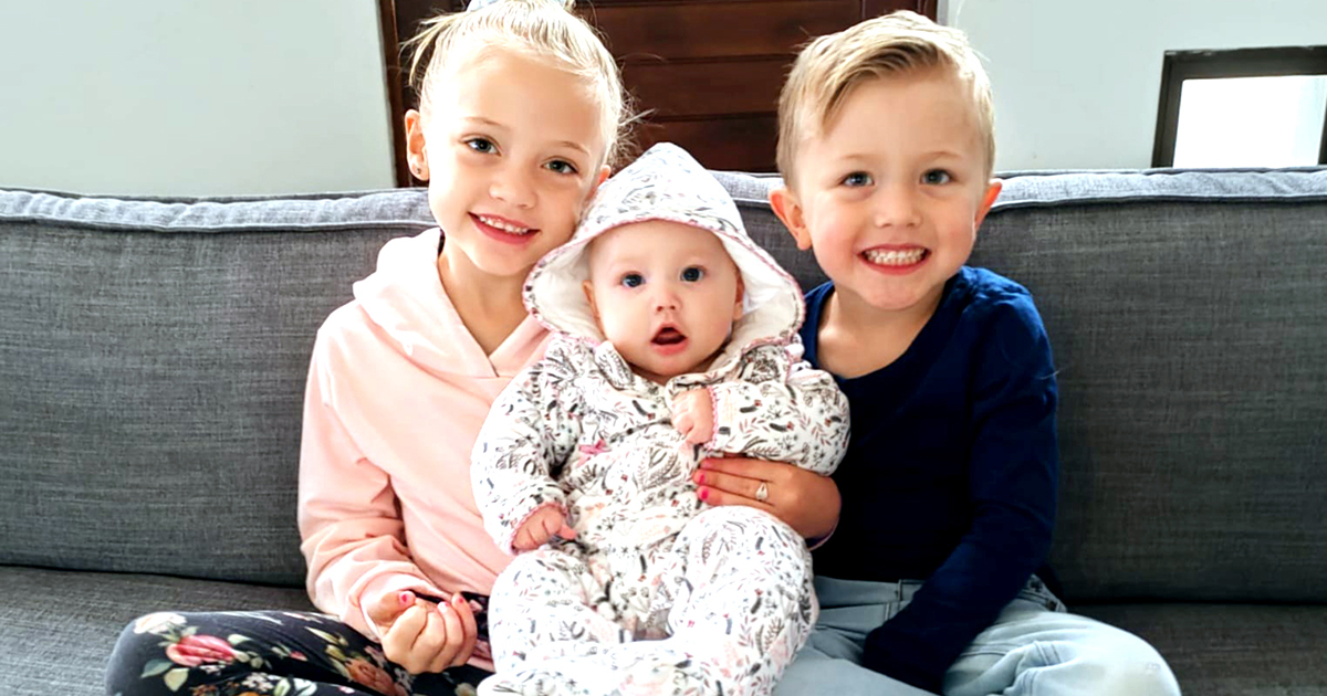 Klein Leah weer by die huis ná oorlewingstryd in hospitaal